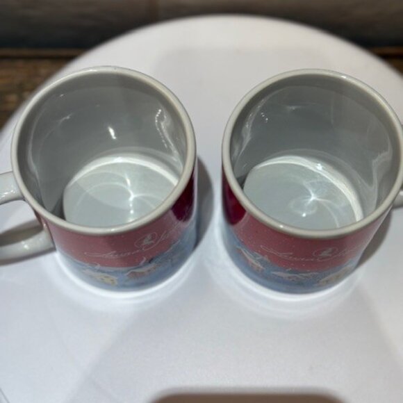 Vintage 1980s Laura Secord (EST 1913) Winter Village Scene Coffee Mugs Set of 2 - Picture 7 of 7